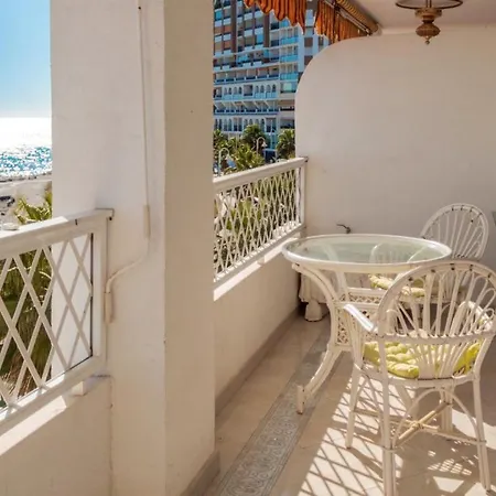 Seaside Serenity: Beachfront With Pool In * Almunecar